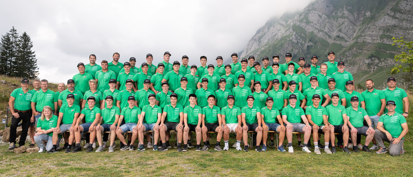 Team NOSV mit allen Betreuern und dem Vorstand NOSVTeam NOSV mit Betreuern und dem Vorstand NOSV, Bild ©Lorenz Reifler